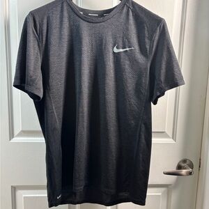 Nike Gray Short Sleeve Tee Classic Crew Neck